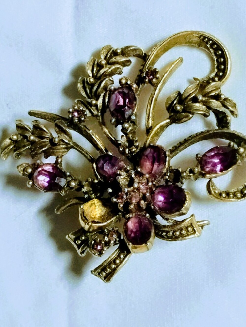 *REPAIR* Vintage Signed Script Hallmark Purple Rhinestone Brooch